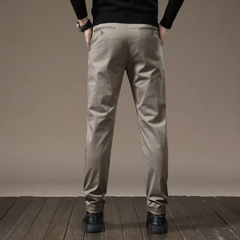 Calça Chino Masculina em Sarja Bergamo