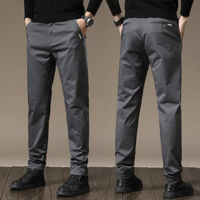 Calça Chino Masculina em Sarja Bergamo