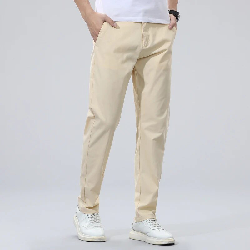 Calça Chino Masculina em Sarja Regular Torino