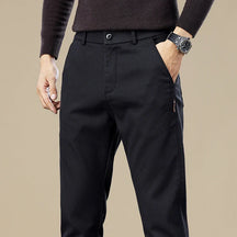 Calça Chino Masculina em Sarja Lugano