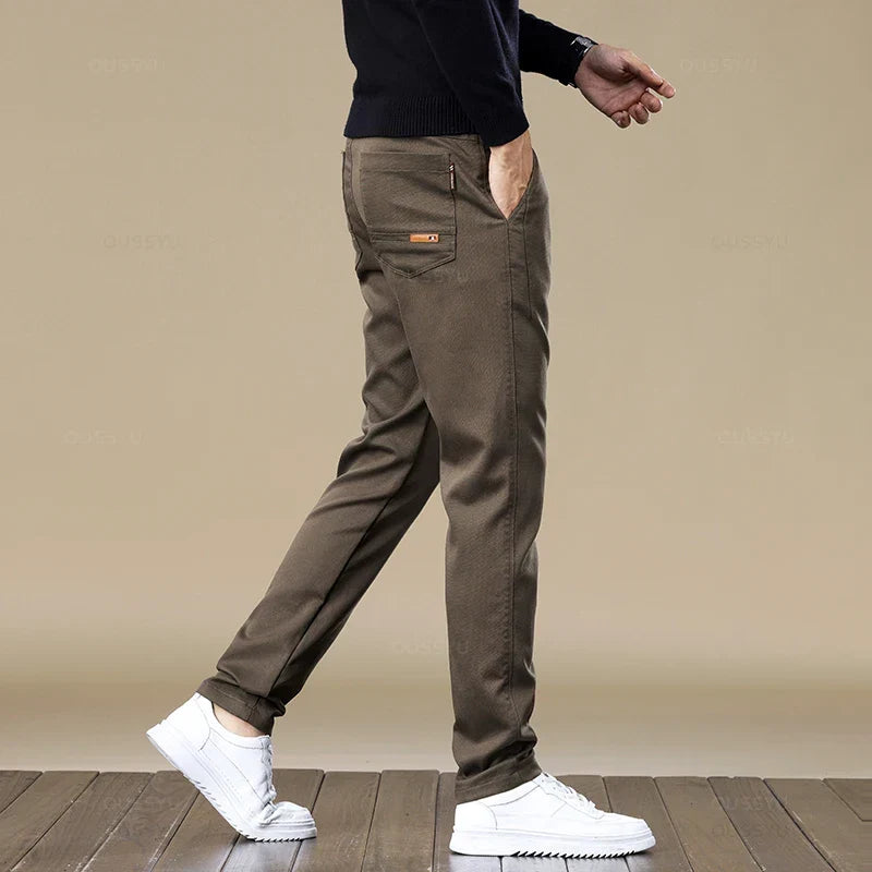 Calça Chino Masculina em Sarja Lugano