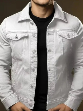 Jaqueta jeans branca slim Habitat Masculino com bolsos no peito e fechamento por botões, estilo casual elegante.